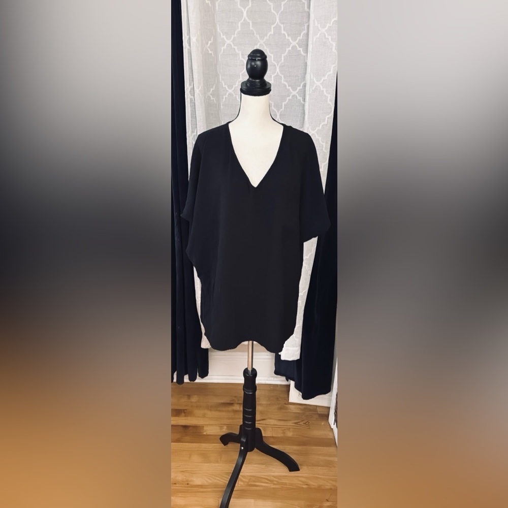 BiBi Classic Black V-Neck Tunic